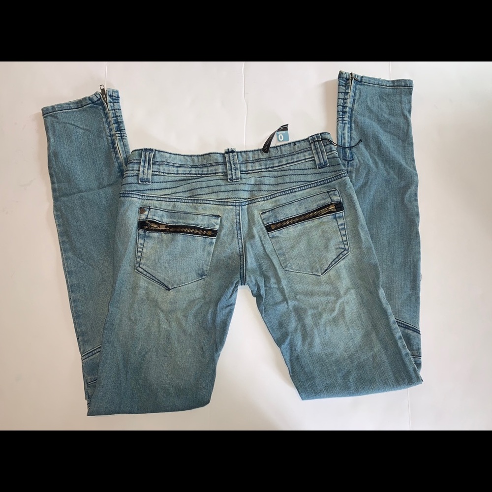 NEW Urban Behavior Venice fit jeans size 0